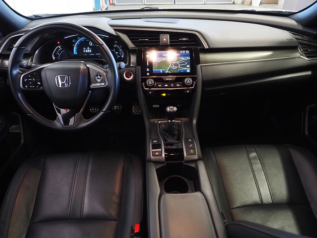 Honda Civic 1.5 i-VTEC Turbo 182hk Prestige |Pano|Kamera|Nav|Skinn| 2017