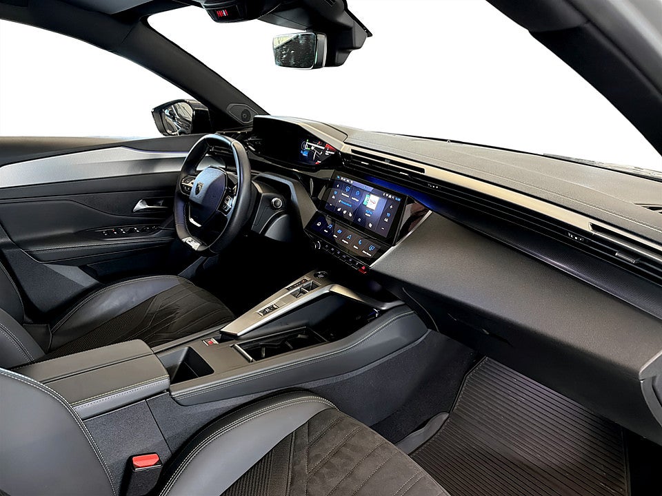 Bild på Peugeot E-308 5D GT 54kWh 156hk Aut B-KAMERA CARPLAY