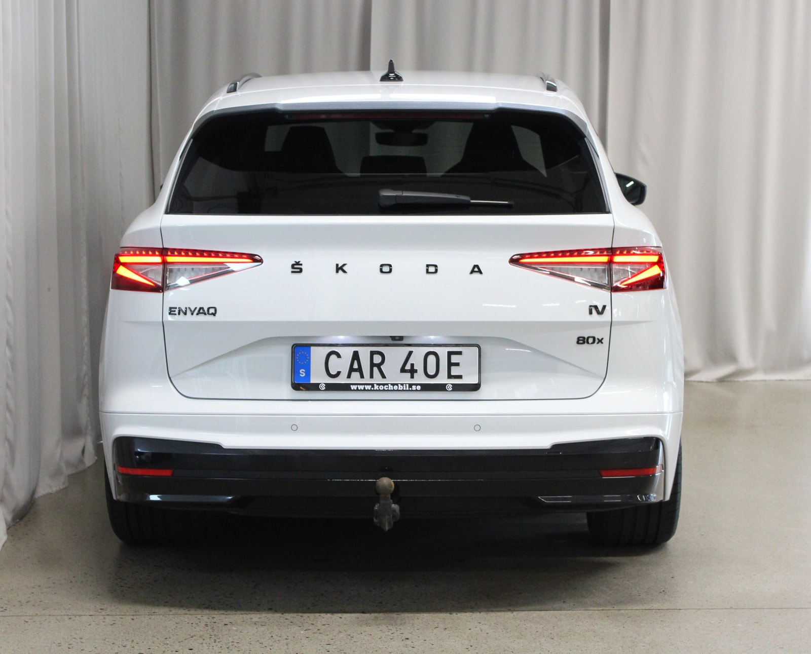 Skoda Enyaq iV 80x 265HK, Sportline, Drag, S&V-hjul, Kamera, Värmepump 2023 - miniatyr 4