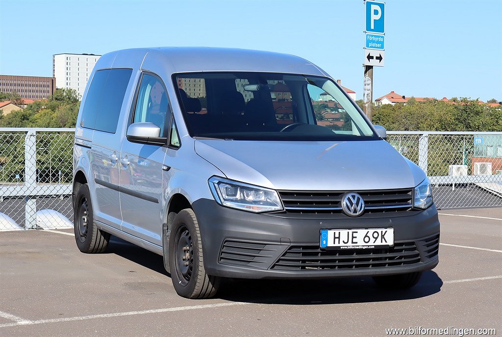 Volkswagen Caddy 2.0 TDI Värmare Krok S/V-hjul Moms