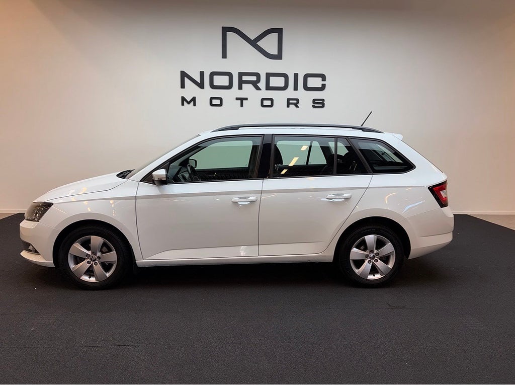 Skoda Fabia Kombi 1.0 TSI/CARPLAY/V-hjul ingår