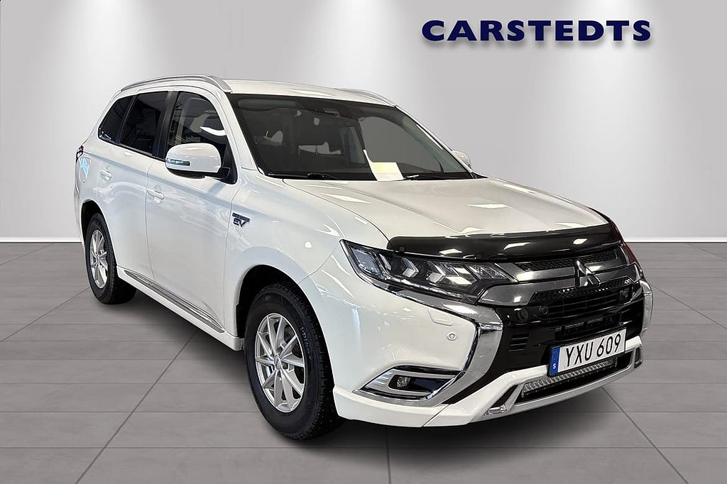 Mitsubishi Outlander PHEV 224hk AWD M-Värmare Kamera Drag