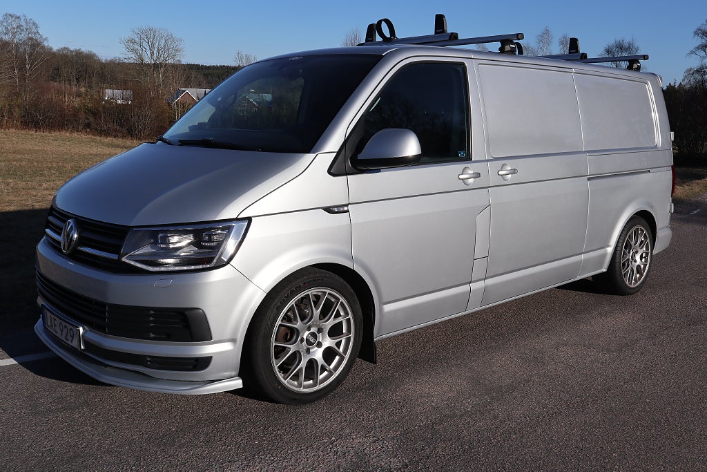 Volkswagen Transporter T30 2.0 TDI BMT Auto Värmare Larm Drag 1 äg. Välvårdad