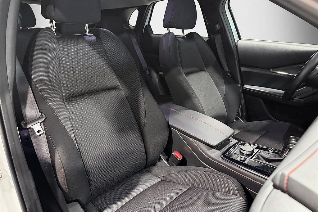 Mazda CX-30 2.0 M Hybrid | Homura | B-Kamera | Navi | Nyservad 2022