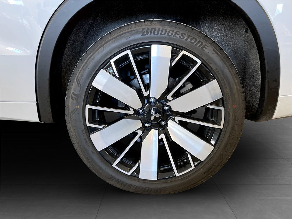 Bild på Mitsubishi Outlander Instyle PHEV 306k Aut 4WD PANO SKINNKLÄDSEL