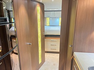 Husbil-integrerad Niesmann ARTO 88 F 21 av 31