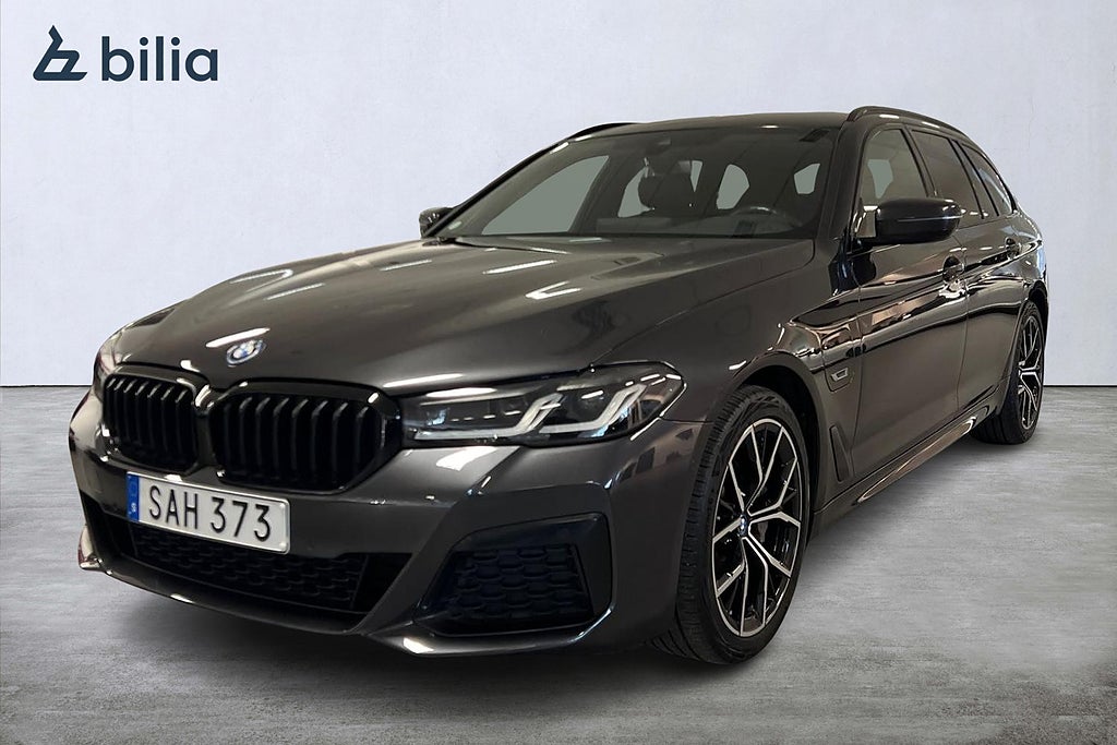 BMW 530e xDrive Touring M-sport | H&K | Drag | Farthållare | Backkamera 