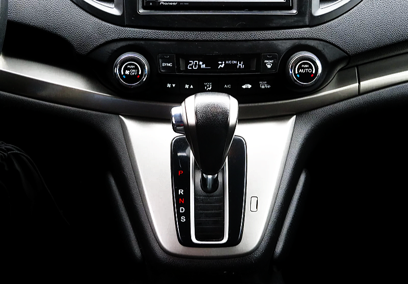 Honda CR-V 2.0 i-VTEC/4WD/AUTO/EXECUTIVE 2015, bild 6/33