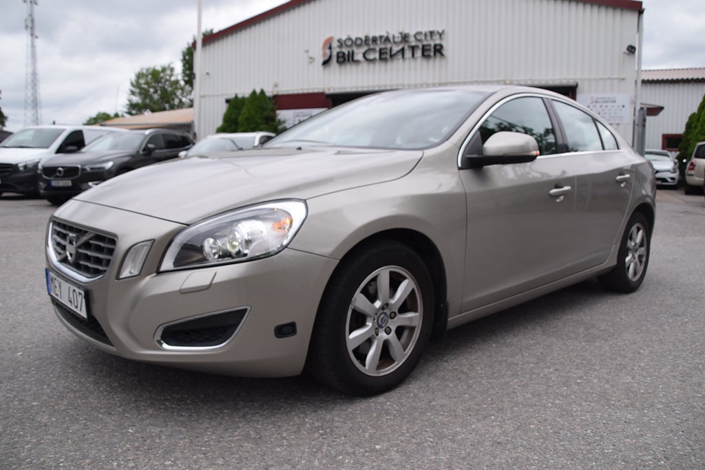 Volvo S60 T4F Powershift Momentum Euro 5 Auto 