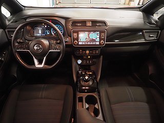 Halvkombi Nissan Leaf 12 av 21