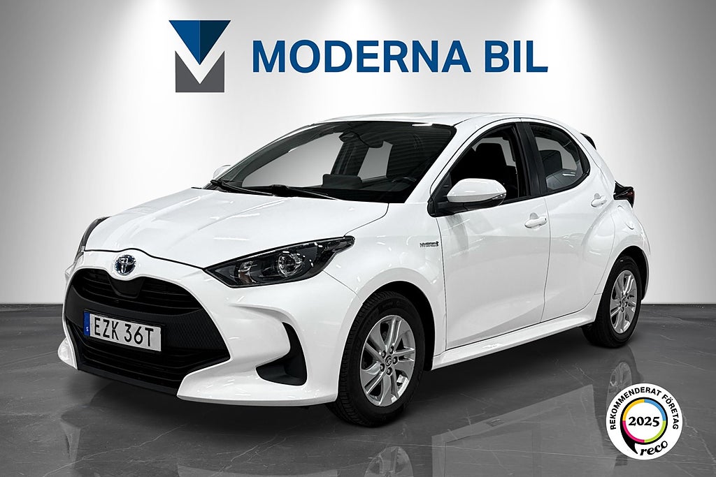 Toyota Yaris Hybrid CVT Active 116hk Moms B-kamera Adaptiv Euro 6