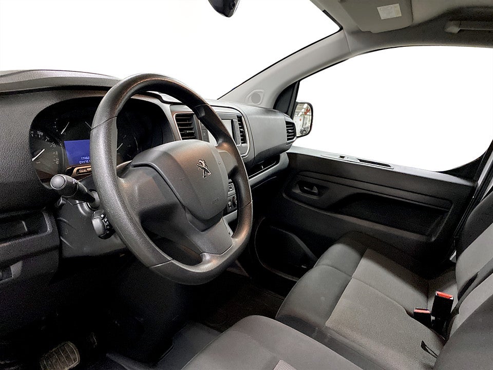 Bild på Peugeot Expert PRO 2.0 BHDi 145hk Aut L3 - VÄRMARE, DRAG