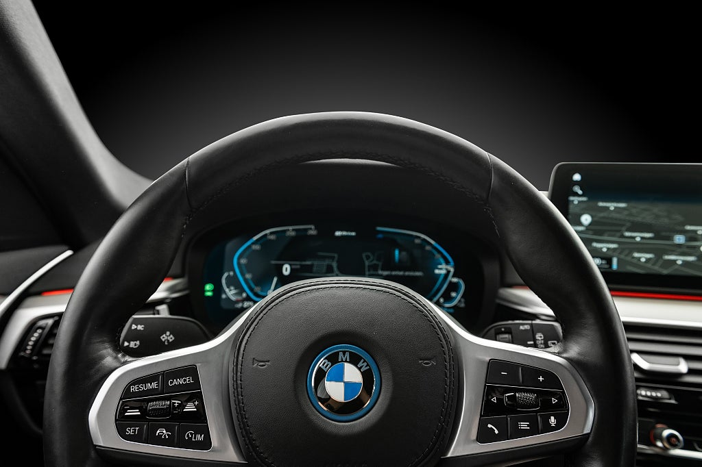 BMW 530e 2023 - miniatyr 9