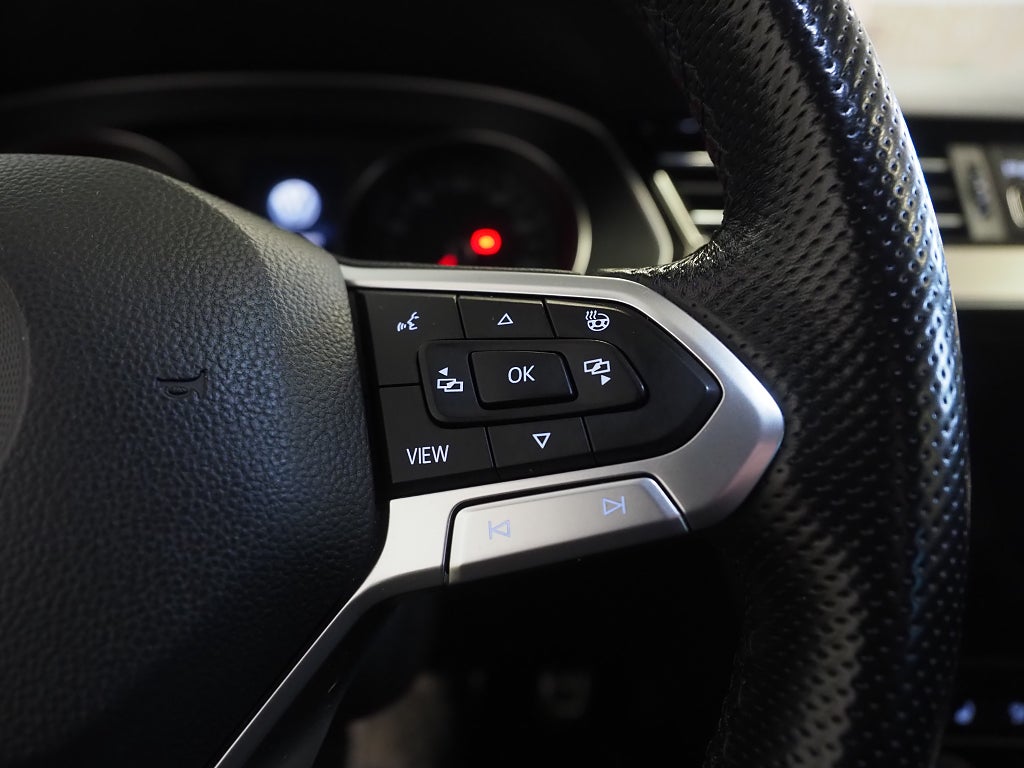 Volkswagen Passat Alltrack 2.0 TDI 4Motion Executive D-Värm Skinn Drag Navi IQ