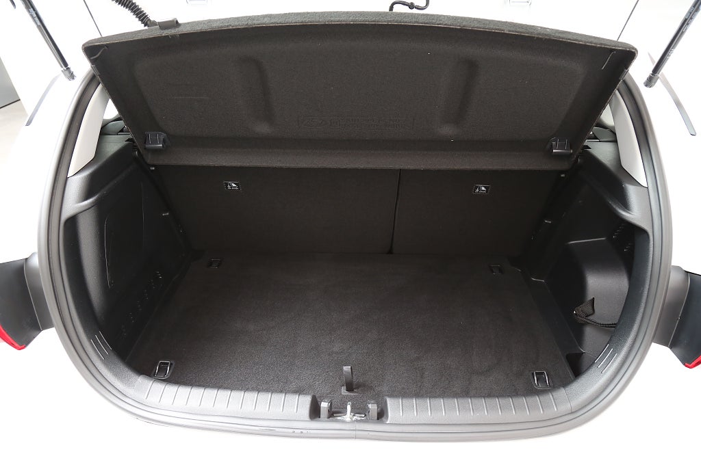 Hyundai i20 Essential 1.0 T-GDI 100HK AUT 2025