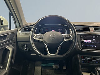 Volkswagen Tiguan 2.0 TDI 4M Elegance MOMS/Kamera/Drag/S&VDäck/D-värmare – bild 9