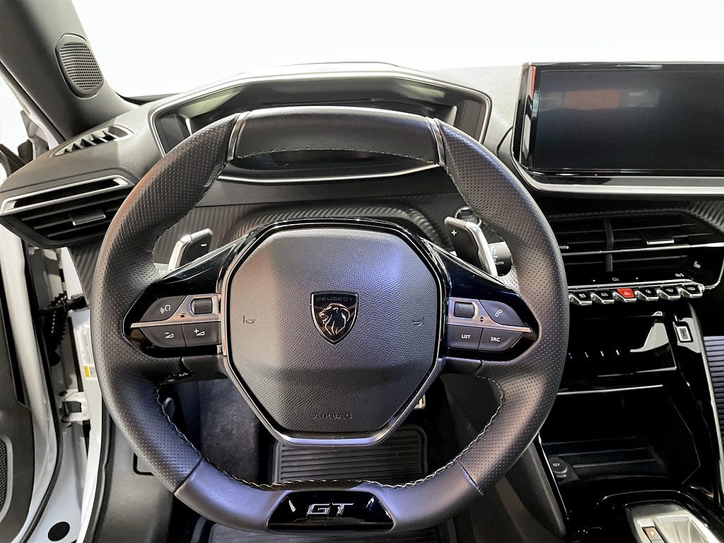 Bild på Peugeot 2008 GT 1.2 PT 130hk Aut - 360-KAMERA, 1 ÄGARE