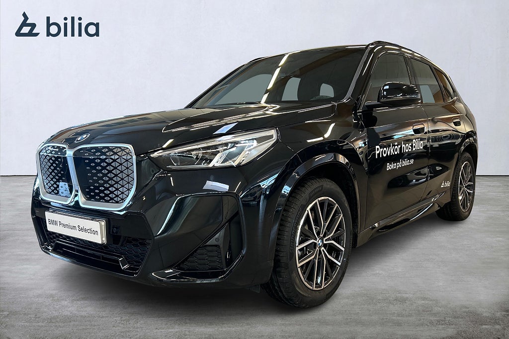 BMW iX1 xDrive30 M Sport Active Edt Kamera Värmare Dragkrok