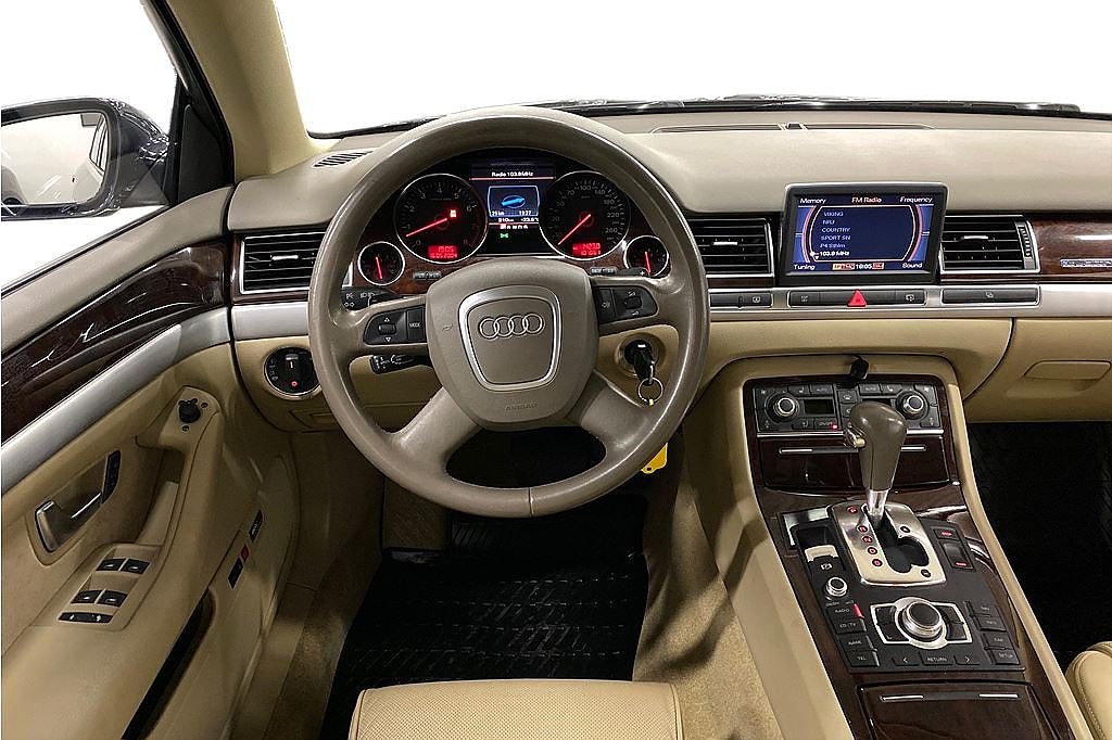 Audi A8 L 6.0 W12 quattro, 450hk, låg mil, Xbox m skärmar bak,