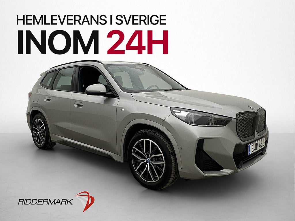 BMW iX1 xDrive30 M-Sport Kamera Skinn Navi Drag MOMS