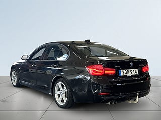 BMW 320D xDrive Steptronic Sport line S&V-hjul/Drag/Mvärm/Navi