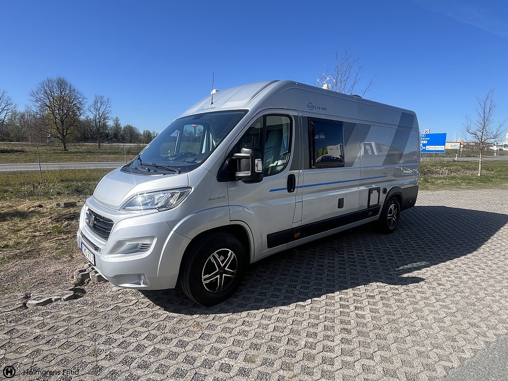 Sun Living V-Series 65 SL