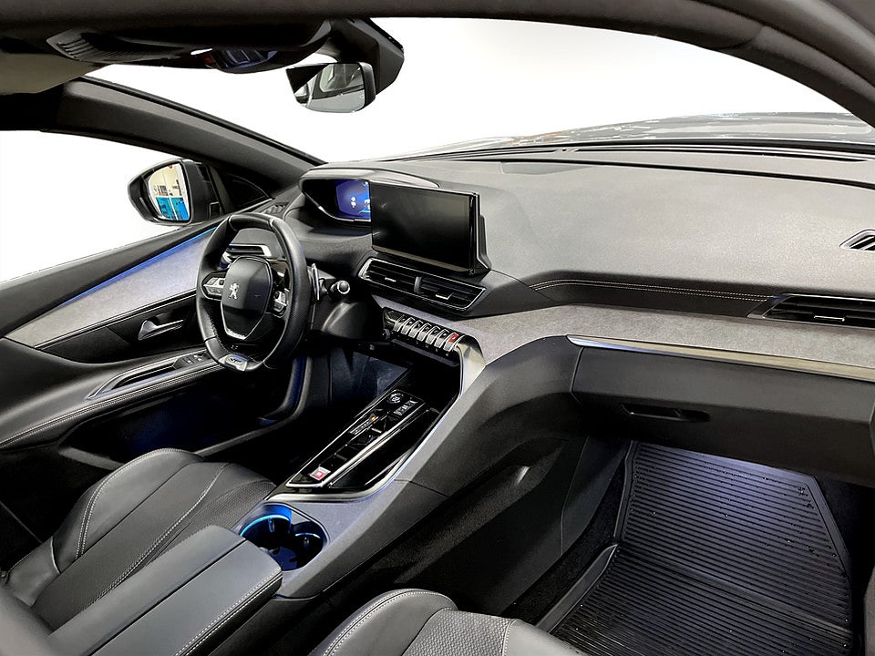 Bild på Peugeot 5008 GT 1.2 PT 130hk Aut 7-SITS B-KAMERA 