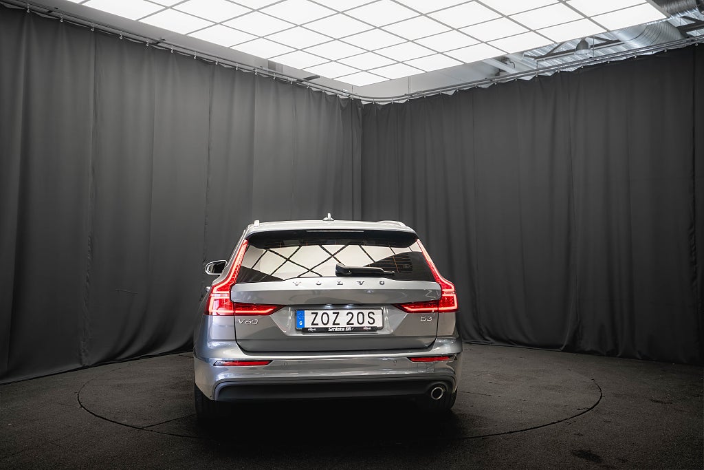 Volvo V60 D3 KAMERA DRAG D-VÄRM BLIS KEYLESS CARPLAY