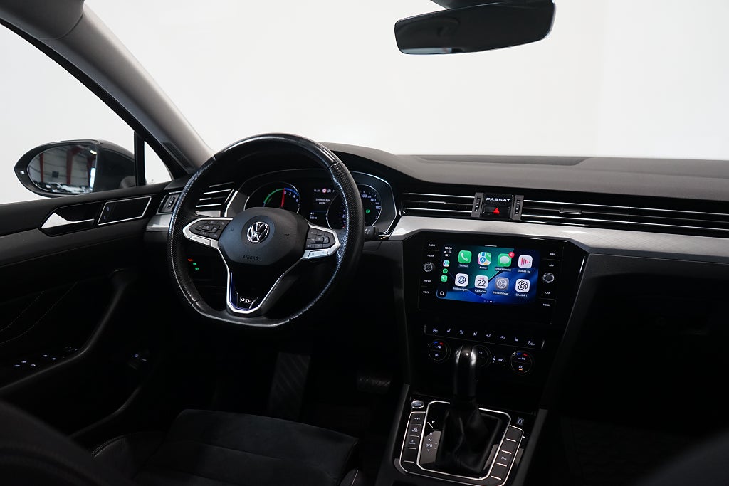 Volkswagen Passat GTE 1.4 GTE Automat Värmare Dragkrok Carplay Navi 218hk