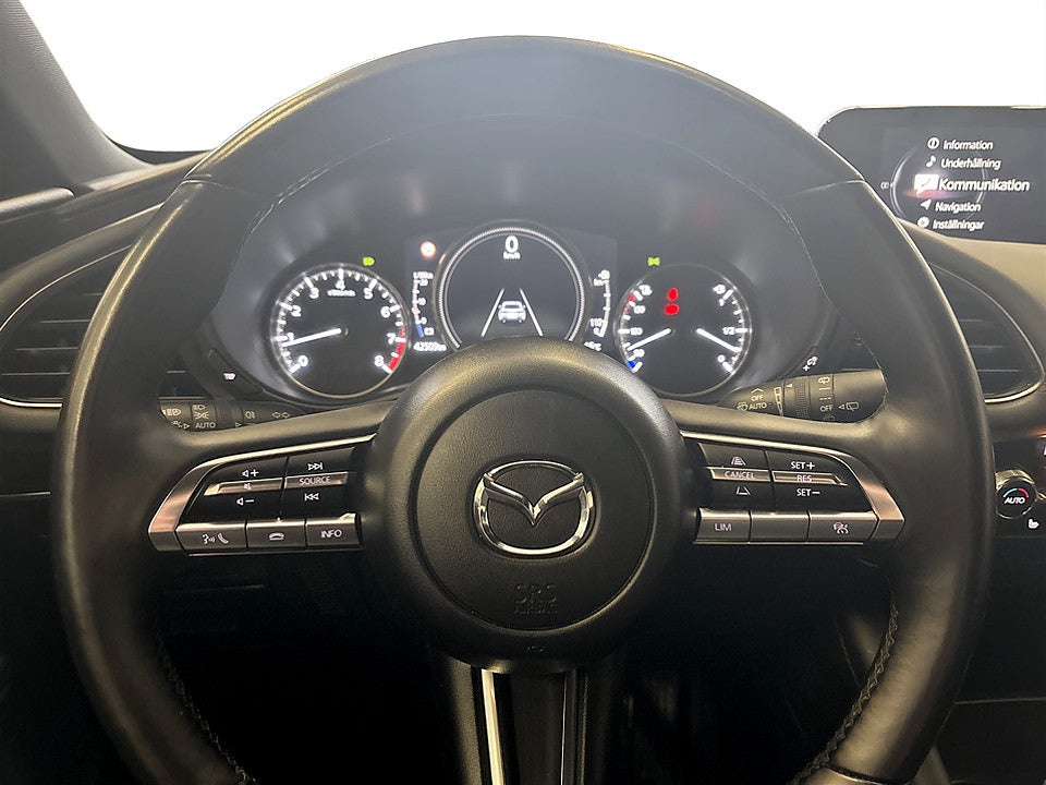 Bild på Mazda 3 Hatchback 2.0 SKYACTIV-G M 150hk B-KAMERA NAVI