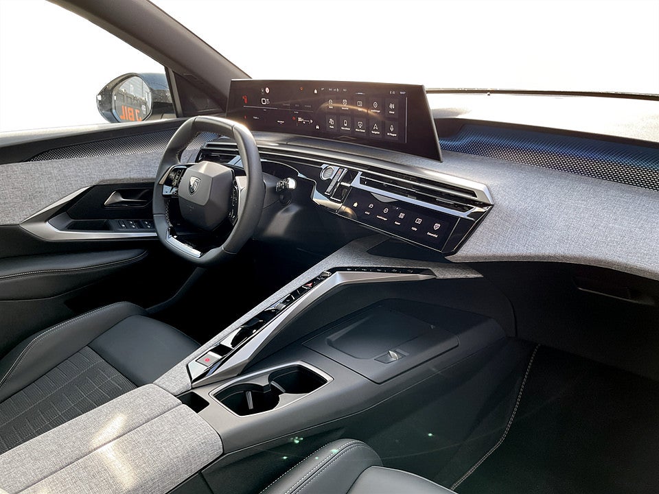 Bild på Peugeot 5008 GT Hybrid 1.2 PT 145hk Aut 7-SITS B-KAMERA CARPLAY
