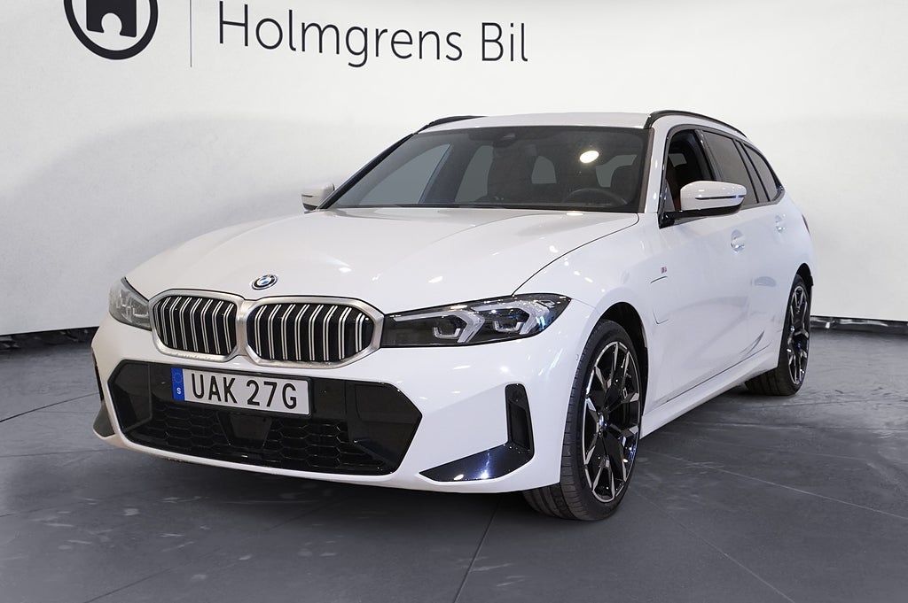 BMW 330 e xDrive Touring M Sport, Navigation, Dragkrok, Rattvärme, 19 |