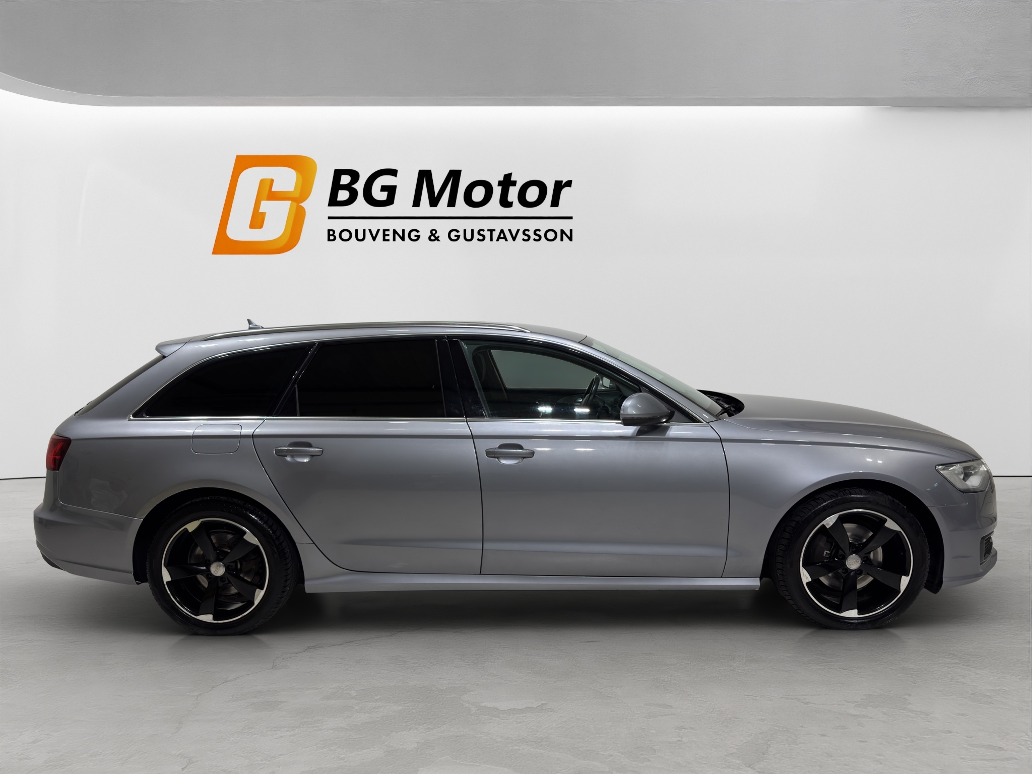 Audi A6 2.0 TDI 190HK Aut Drag/Lågmil 2015, kuva 3/42
