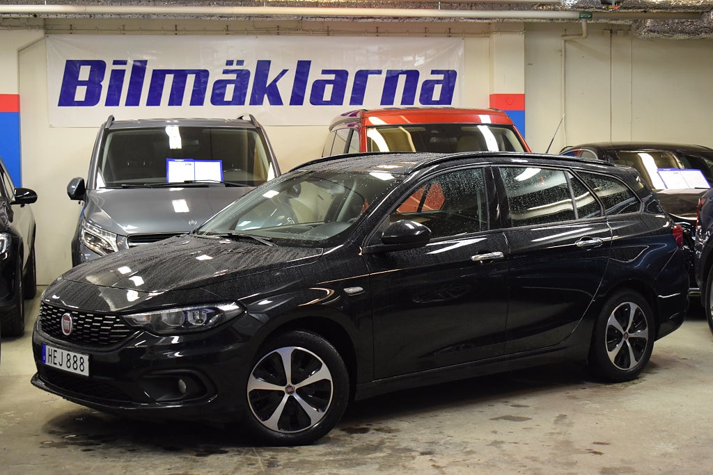 Fiat Tipo Kombi 1.6 Multijet Lounge KAMREM BYTT/VÄLSERVAD/PDC/S&V