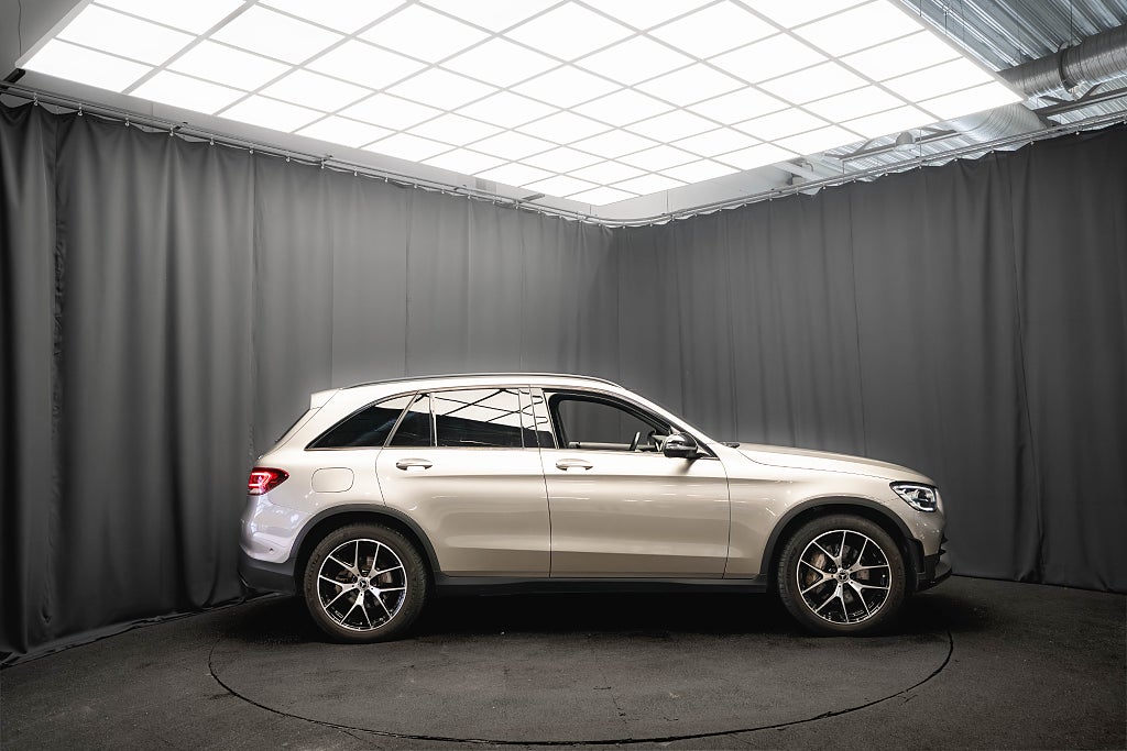 Mercedes-Benz GLC 300 de 4M AMG LUFT PANO HUD ELSTOL DRAG 360° LÄDER