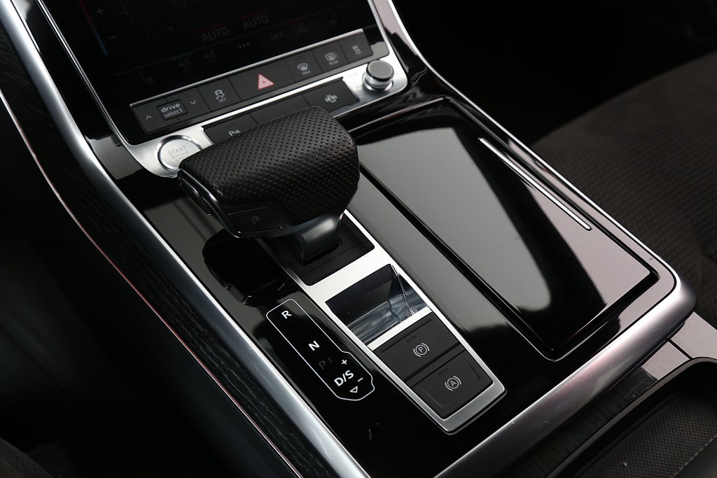 Audi Q8 50 TDI Quattro S-Line | B&O | Drag | 360° | Värmare 2019