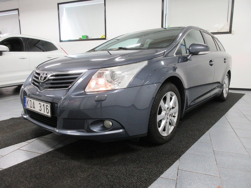 Toyota Avensis Kombi 2.0 Multidrive S Executive 152 hk Drag