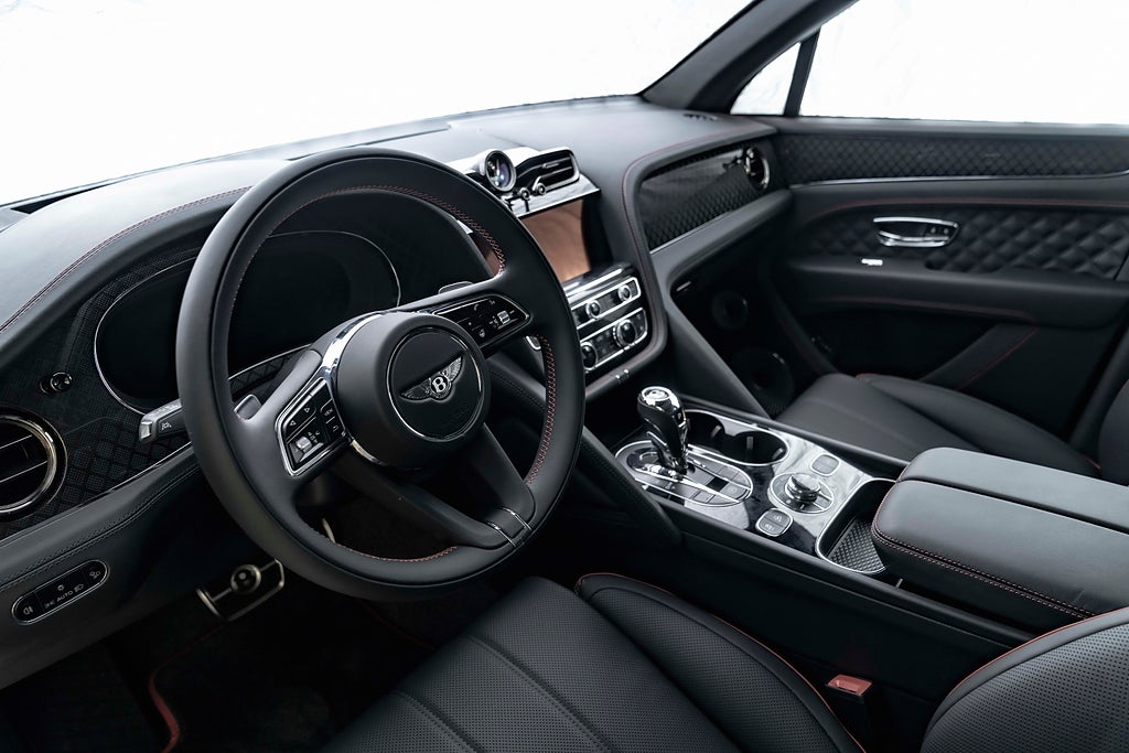 Gallery image 14 of 28