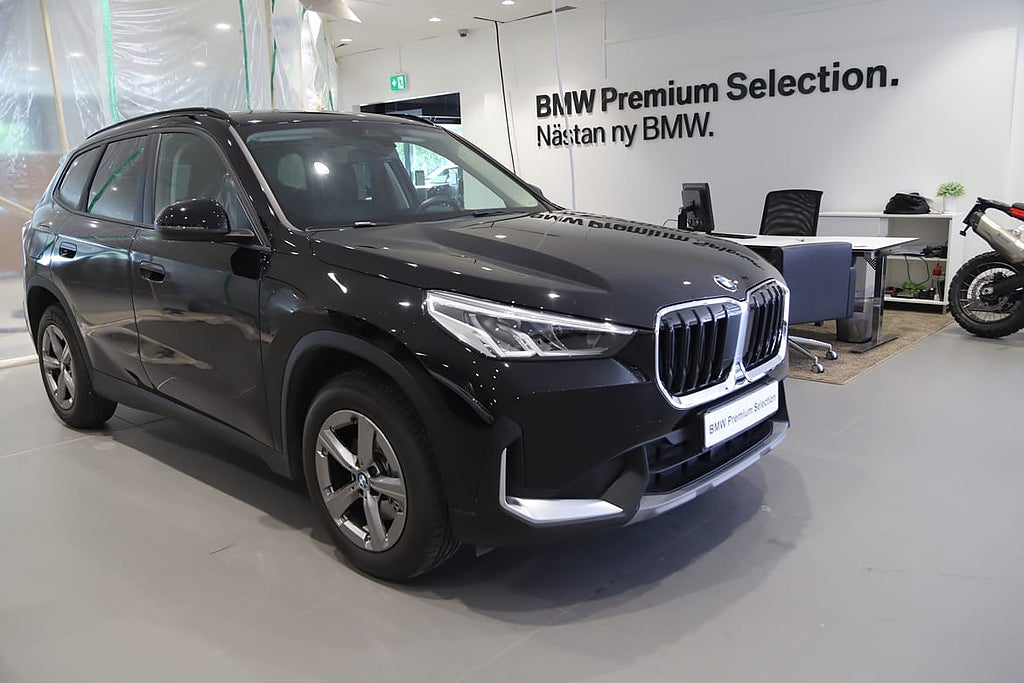 BMW X1 sDrive 18i Dragkrok Sportstolar Backkamera - Autow...