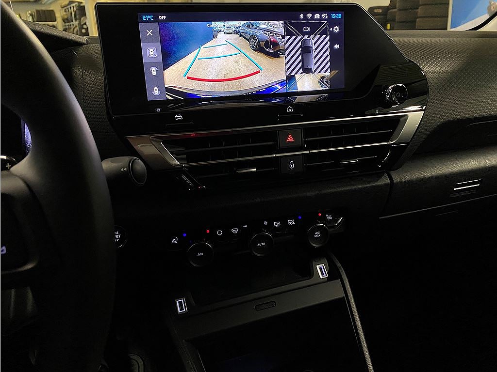 Bild på Citroën C4 Shine 1.2 PT 130hk Aut - 360-KAMERA