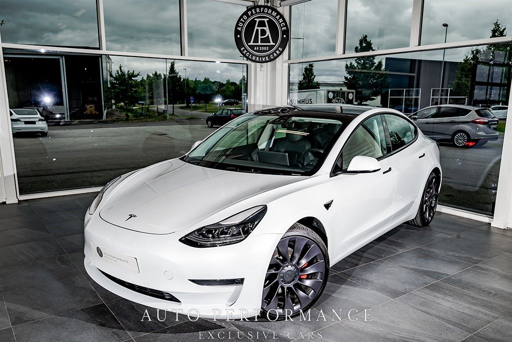 Tesla Model 3 / Performance / Facelift / Hemleverans /