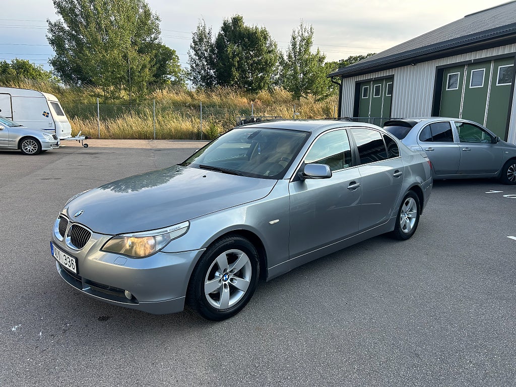 BMW 520i Nybes, Dragkrok,  