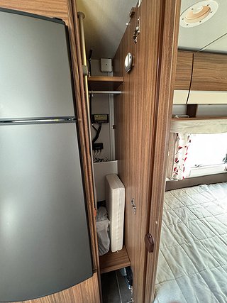 Husvagn, 1-axl Polar 700 TB LR Svit  16 av 22