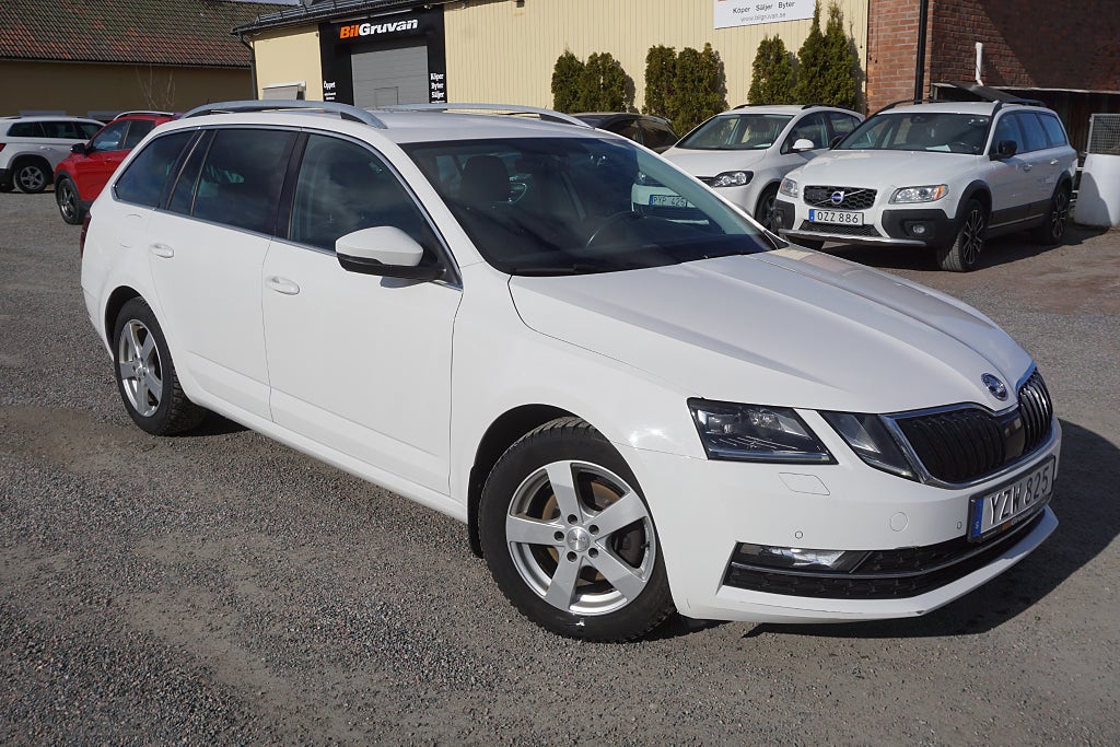 Skoda Octavia Kombi 1.5 TSI Style Aut/Drag/Värmare