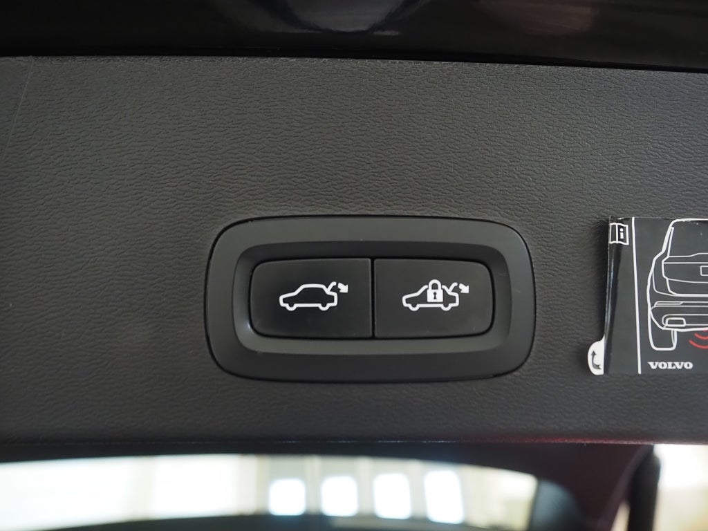 Volvo XC40 Recharge T4 DCT Inscription Expression Kamera ACC 2022
