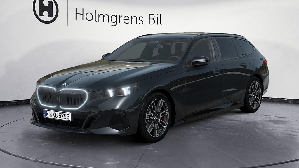 BMW 530e xDrive Touring M Sport Pro Active Ed Drag H K | Ränta 0,95%