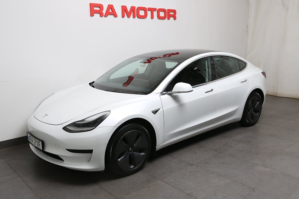 Tesla Model 3 Standard Range Plus 258hk Panorama 2020