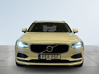 Volvo V90 D4 AWD Momentum Adv Kamera/Drakrok/SoV-Däck/Navi