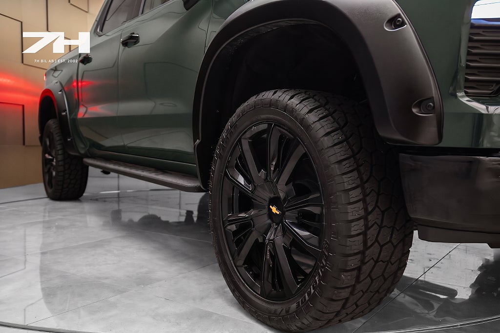 Chevrolet Silverado 1500 Z71 LT Trail Boss Premium Pack / BOSE® / Taklucka