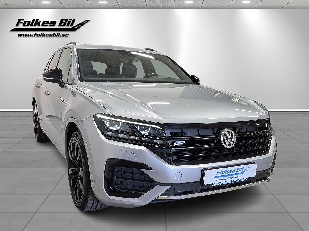 Volkswagen Touareg R-Line 3.0 TDI V6 286 hk 4M SE SPEC / VAT